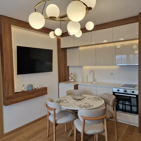 Lux Centar Lejlighed *