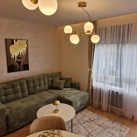 Lux Centar Lejlighed *